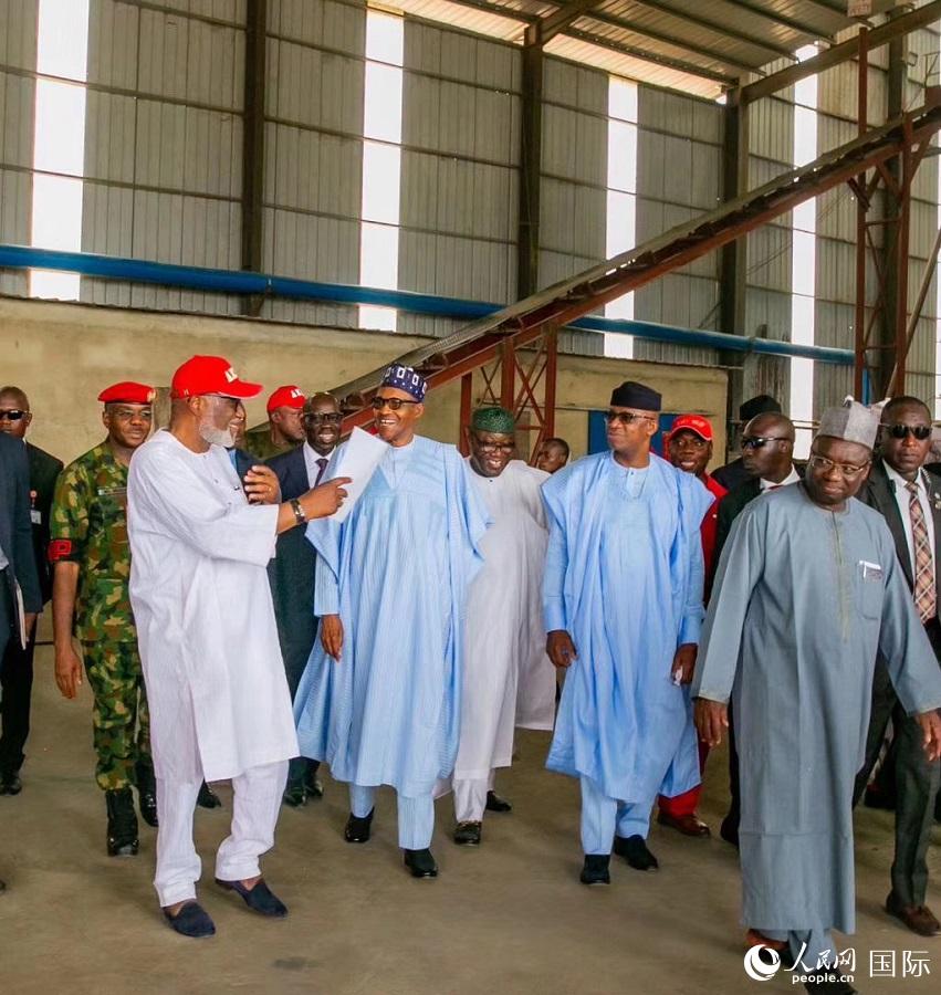 尼日利亚总统布哈里参观工业园区（西非华文报供图）